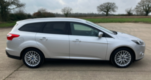 2013 Ford Focus 1.0 T Ecoboost Zetec Estate in Silver — image 3