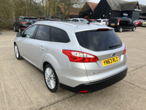 2013 Ford Focus 1.0 T Ecoboost Zetec Estate in Silver — image 6