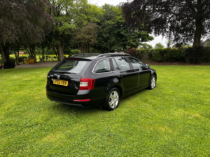 2015 Skoda Octavia 1.6 Tdi Se Business Estate With Service History,p/x To Clear in Black — image 4