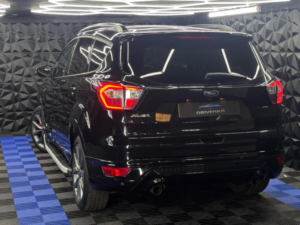 2019 Ford Kuga 1.5t Ecoboost St-Line Edition Euro 6 (s/s) 5dr in Black — image 4