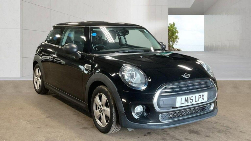 2015 MINI Hatch 1.2 One Auto Euro 6 (s/s) 3dr in Black — image 1
