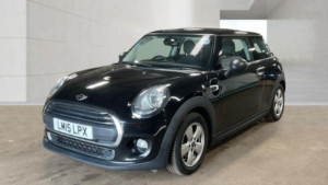 2015 MINI Hatch 1.2 One Auto Euro 6 (s/s) 3dr in Black — image 2