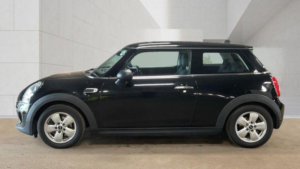 2015 MINI Hatch 1.2 One Auto Euro 6 (s/s) 3dr in Black — image 4