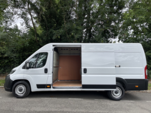 2025 Citroen Relay 2.2 Relay Pv L4h2 35 Hvy 2.2 Bluehdi 140 Mt6 Enterprise in White — image 5