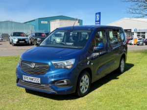 2019 Vauxhall Combo Life 1.5 Turbo D Blueinjection Energy Xl MPV 5dr Diesel Manual Euro 6 (s/s) (7 Seat) (100 Ps) in Blue — image 4