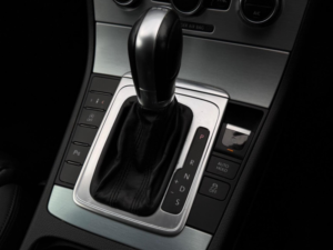 2014 Volkswagen Cc 2.0 Tdi Bluemotion Tech R-Line DSG Euro 5 (s/s) 4dr in Blue — image 3