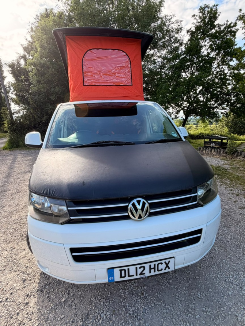 2012 Volkswagen Transporter 2.0 Tdi T28 in White — image 1
