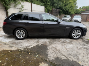 2015 BMW 5 Series 2.0 520d Se Touring in Grey — image 4