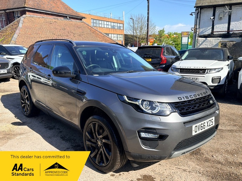 2016 Land Rover Discovery Sport Td4 Hse Black in Grey — image 1