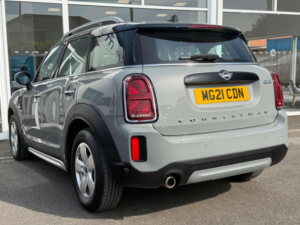 2021 MINI Countryman 1.5 Cooper Classic Steptronic Euro 6 (s/s) 5dr in Grey — image 2
