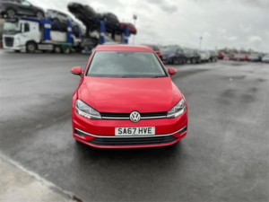 2017 Volkswagen Golf 1.4 Tsi Bluemotion Tech Se Nav Hatchback 5dr Petrol Manual Euro 6 (s/s) (125 Ps) in Red — image 4