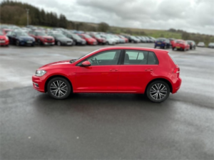 2017 Volkswagen Golf 1.4 Tsi Bluemotion Tech Se Nav Hatchback 5dr Petrol Manual Euro 6 (s/s) (125 Ps) in Red — image 6