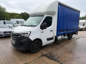 2020 Renault Trucks Master in Other — image 2
