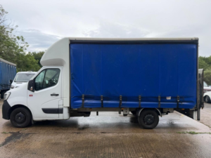 2020 Renault Trucks Master in Other — image 4