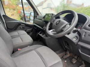 2020 Renault Trucks Master in Other — image 6