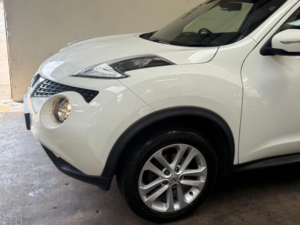 2017 Nissan Juke 1.6 N-Connecta Xtron Euro 6 5dr in White — image 4