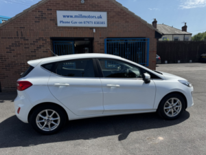 2018 Ford Fiesta 1.0 T Ecoboost Zetec in White — image 6