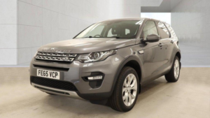 2015 Land Rover Discovery Sport 2.0 Td4 Hse Auto 4WD Euro 6 (s/s) 5dr in Grey — image 2