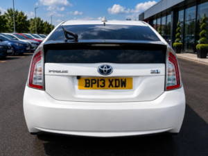 2013 Toyota Prius 1.8 Vvt-H T4 Hatchback Petrol Hybrid 5dr in Other — image 5