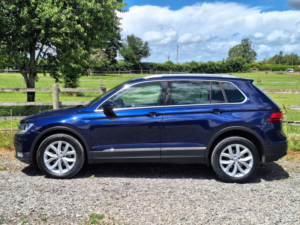 2016 Volkswagen Tiguan 2.0 Tdi Bluemotion Tech Se in Blue — image 2