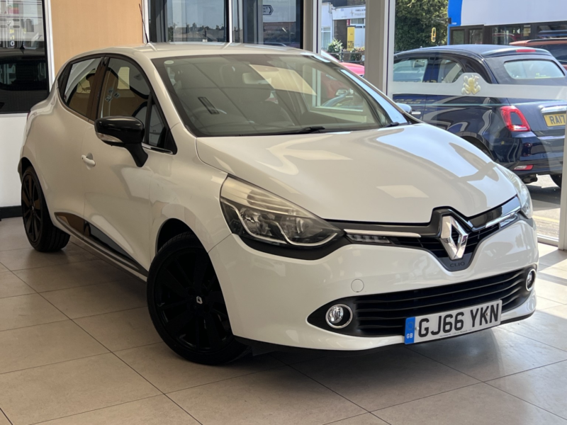 2016 Renault Clio 0.9 Dynamique S Nav Tce 90 in White — image 1