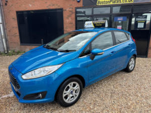 2015 Ford Fiesta 1.6 Tdci Econetic Titanium Euro 5 (s/s) 5dr in Blue — image 4