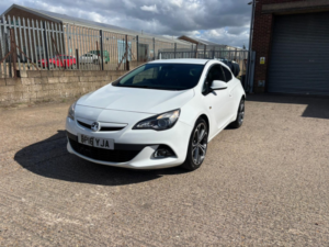 2016 Vauxhall Astra Gtc 1.4 I Turbo Limited Edition in White — image 2