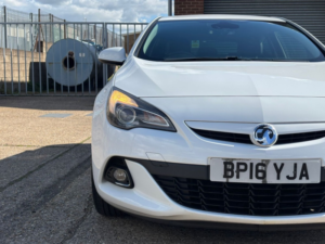 2016 Vauxhall Astra Gtc 1.4 I Turbo Limited Edition in White — image 6