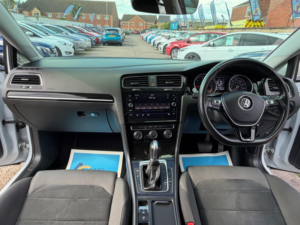 2017 Volkswagen Golf 2.0 Tdi Bluemotion Tech Gt DSG Euro 6 (s/s) 5dr in Silver — image 2