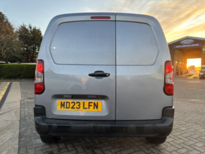 2023 Peugeot Partner 1.5 Bluehdi 1000 Professional Premium + in Grey — image 6