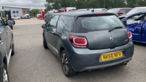 2016 Ds Automobiles Ds 3 1.2 Puretech Chic in Grey — image 3