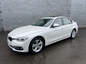 2018 BMW 3 Series 2.0 330e Sport Saloon in White — image 6