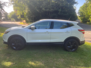 2014 Nissan Qashqai 1.2 Dig-T Acenta in White — image 5