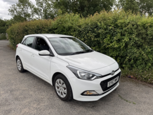 2017 Hyundai I20 1.2 I20 S 1.2 75ps in White — image 3