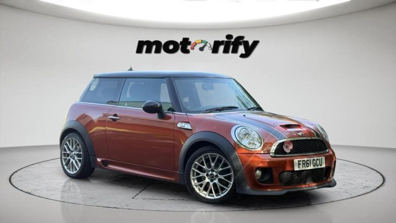 2011 MINI Hatch 2.0 Cooper Sd Auto Euro 5 3dr in Orange — image 1