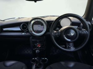 2011 MINI Hatch 2.0 Cooper Sd Auto Euro 5 3dr in Orange — image 3