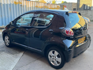 2010 Toyota Aygo 1.0 Vvt-I Black Multimode Euro 4 5dr (ac) in Black — image 5