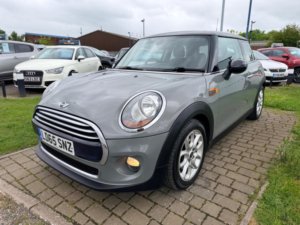 2015 MINI Hatch 1.5 Cooper Euro 6 (s/s) 3dr in Grey — image 3