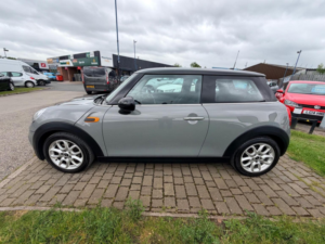 2015 MINI Hatch 1.5 Cooper Euro 6 (s/s) 3dr in Grey — image 5