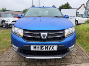 2016 Dacia Sandero Stepway 0.9 Tce Laureate Euro 6 (s/s) 5dr in Blue — image 2