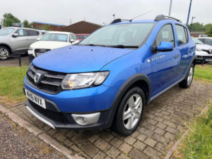 2016 Dacia Sandero Stepway 0.9 Tce Laureate Euro 6 (s/s) 5dr in Blue — image 3