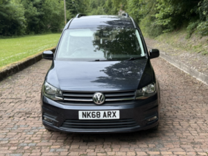 2018 Volkswagen Caddy Maxi Life 2.0 Tdi Bluemotion Tech in Blue — image 3
