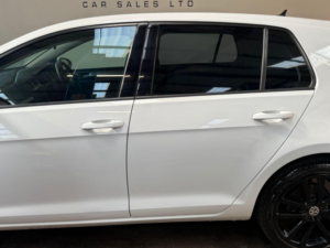 2017 Volkswagen Golf 1.6 Tdi Bluemotion Tech S Euro 6 (s/s) 5dr in White — image 4