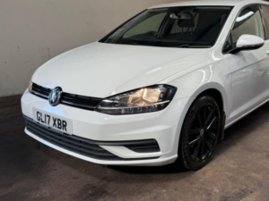 2017 Volkswagen Golf 1.6 Tdi Bluemotion Tech S Euro 6 (s/s) 5dr in White — image 5
