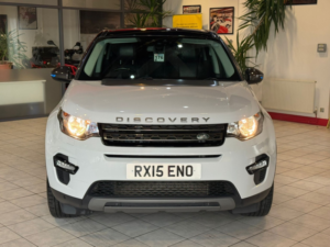 2015 Land Rover Discovery Sport 2.2 Sd4 Se Tech in White — image 3