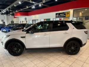 2015 Land Rover Discovery Sport 2.2 Sd4 Se Tech in White — image 5