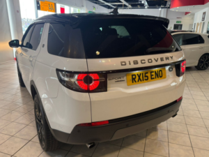 2015 Land Rover Discovery Sport 2.2 Sd4 Se Tech in White — image 6