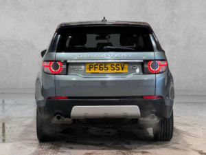 2016 Land Rover Discovery Sport 2.0 Td4 Hse Luxury Auto 4WD Euro 6 (s/s) 5dr in Grey — image 5
