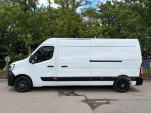 2021 Renault Master 2.3 Dci Energy 35 Business Fwd Lwb Medium Roof Euro 6 (s/s) 4dr in White — image 4