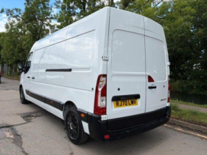 2021 Renault Master 2.3 Dci Energy 35 Business Fwd Lwb Medium Roof Euro 6 (s/s) 4dr in White — image 5